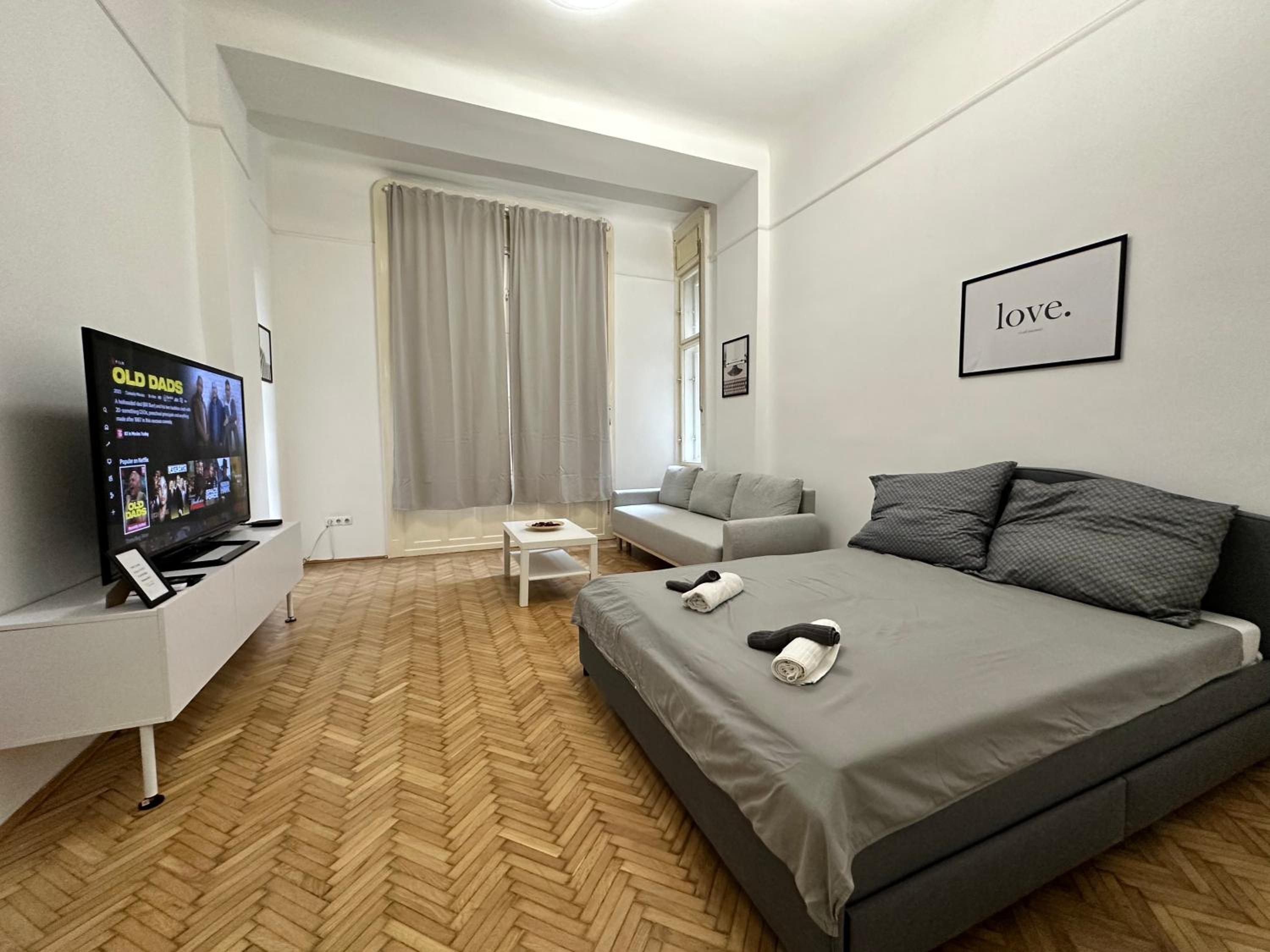 Prime Location Sip utca Budapest view 4