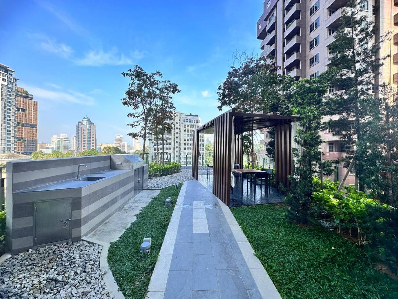 Luxury 2BR KL View, Infinity Pool, Walk to Pavilion and Jalan Alor