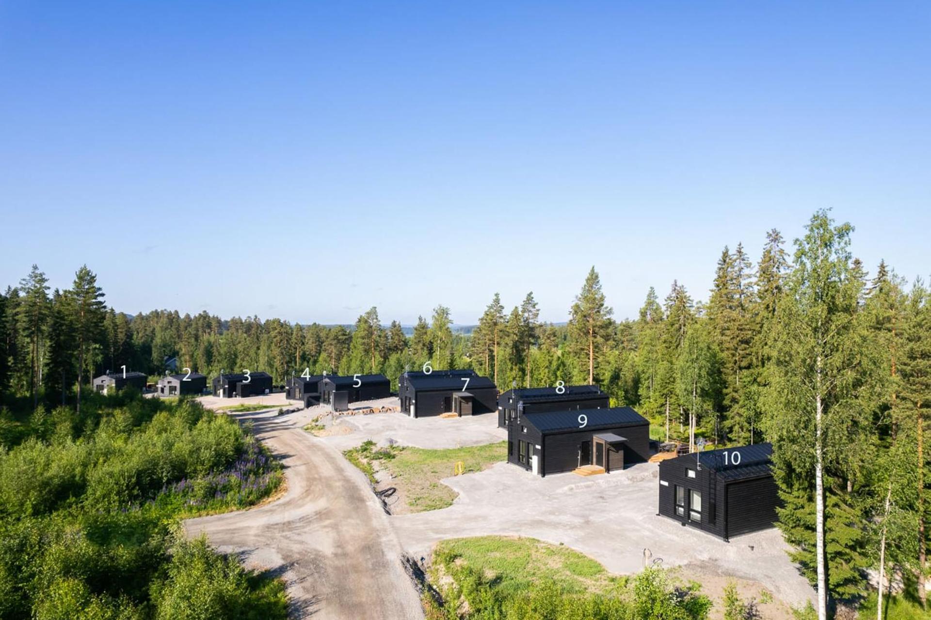 Himoskuutio 8, erillistalo, ulkoporeallas