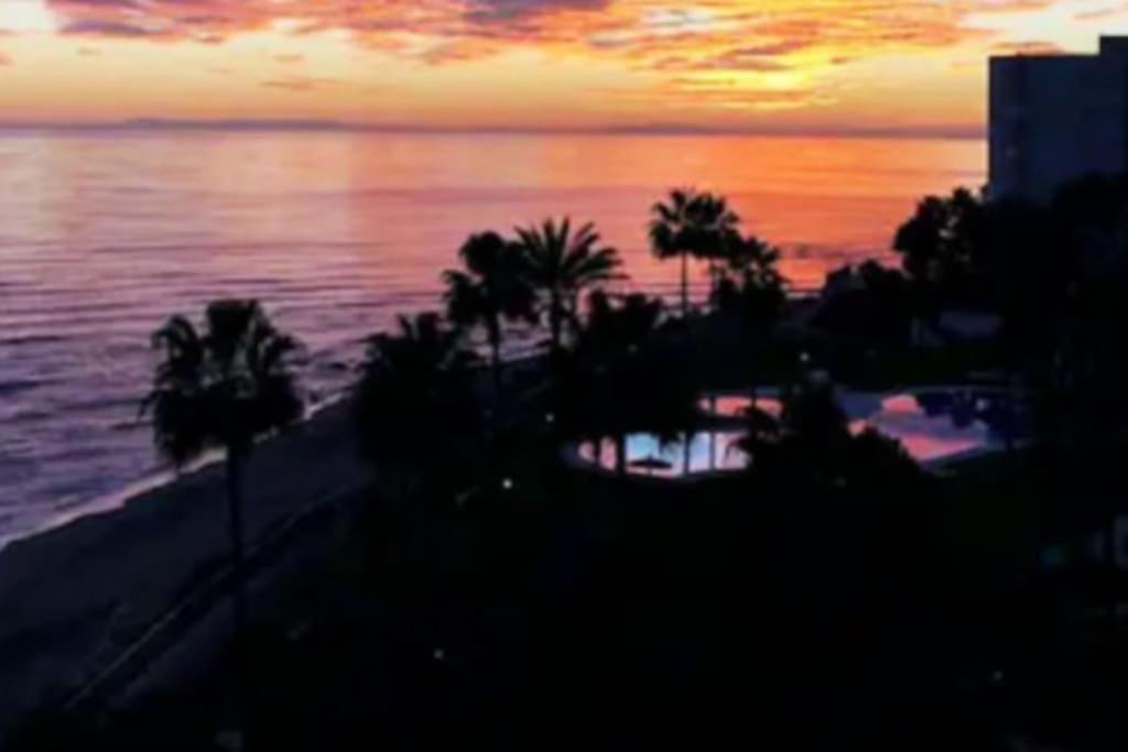 Spectacular Panoramic Sea View 1Bd/1Ba Studio Apt. view 2