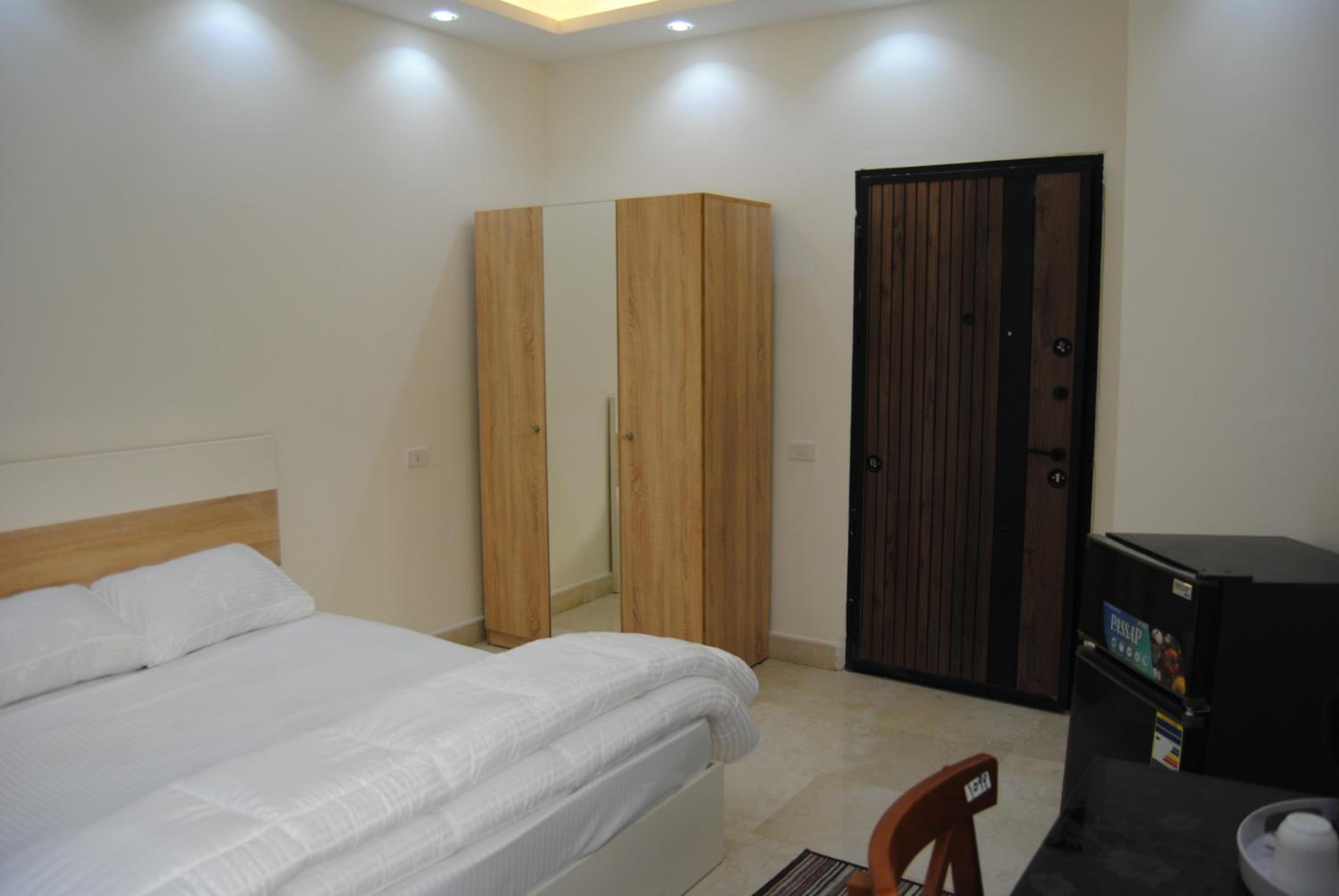 Villa 3 Studios view 5