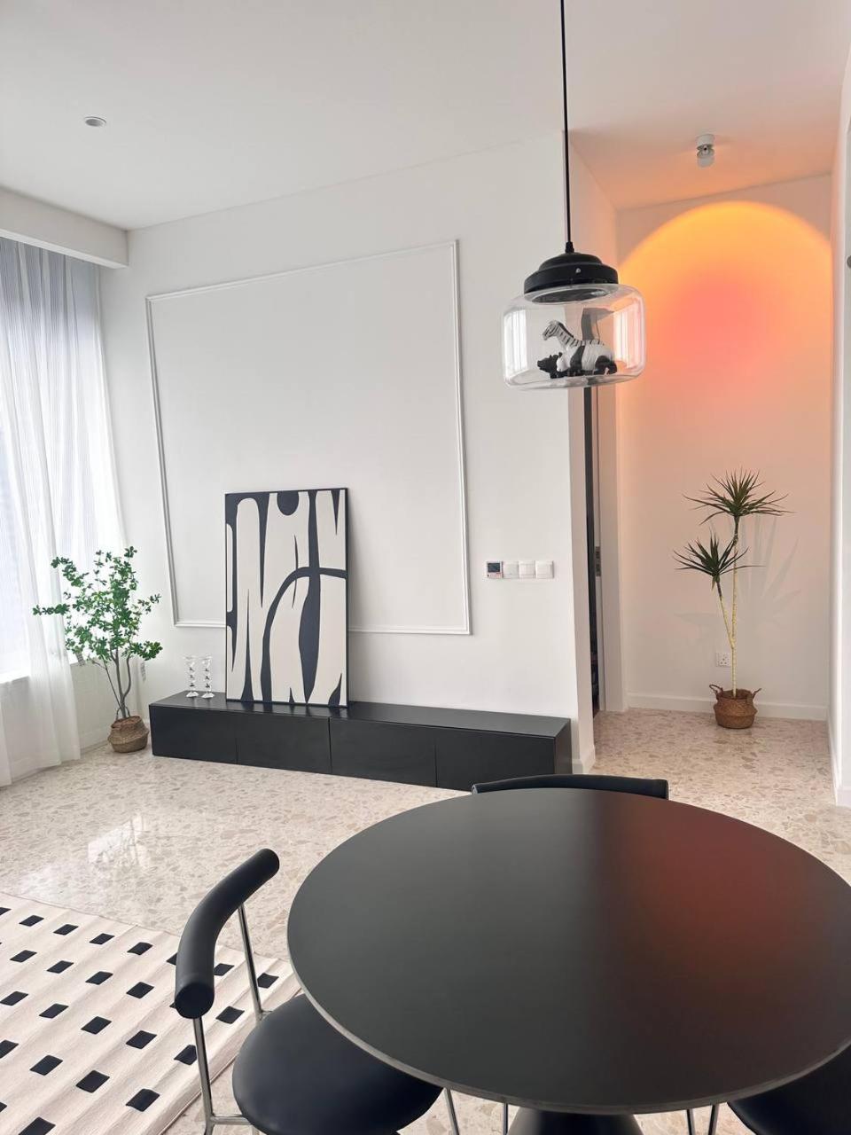 Luxury 2BR KL View, Infinity Pool, Walk to Pavilion and Jalan Alor