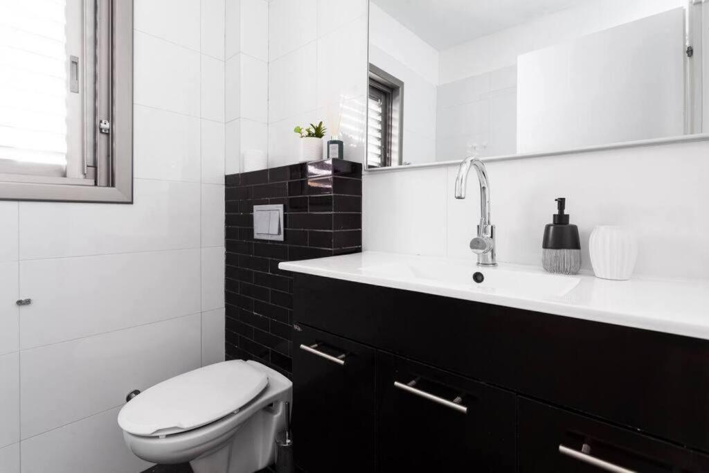 2Bedroom Suite Yona Hotel3 view 2