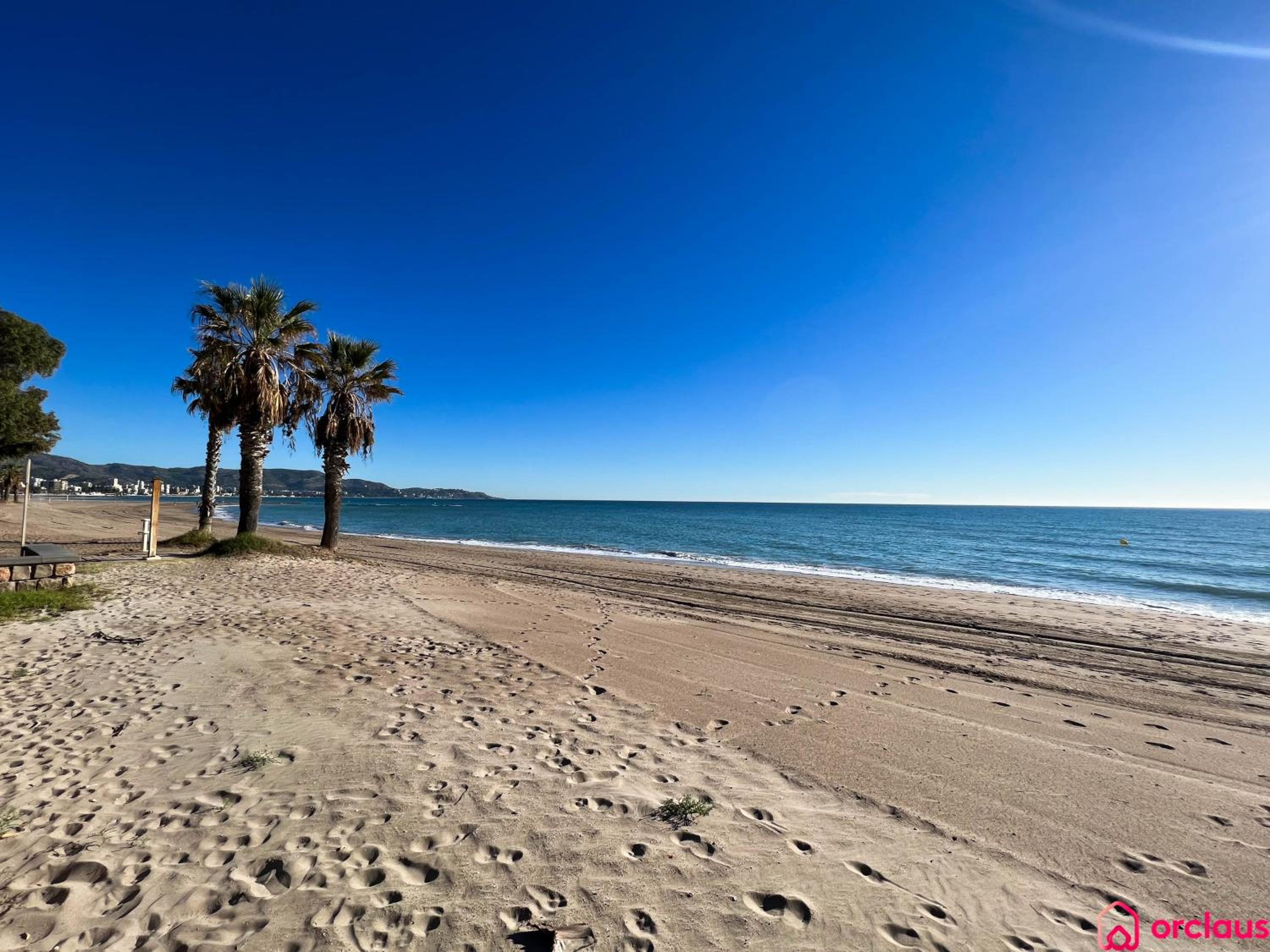 Lindo al Mar con Piscina/Tenis view 2