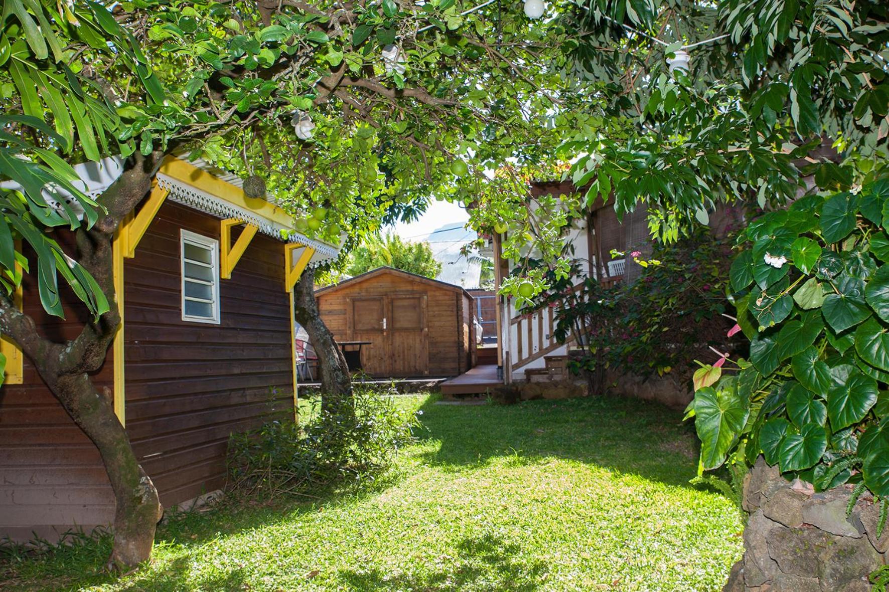 Le Cerisier côtelé view 2