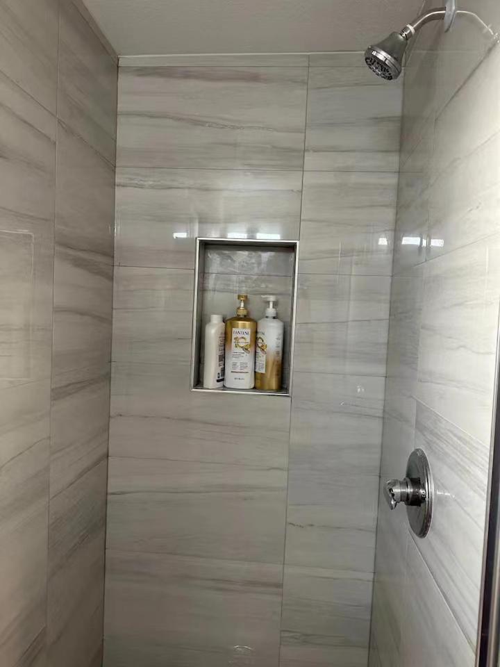 20% Off Studio in Cebu IT Park w/ Great City View view 2