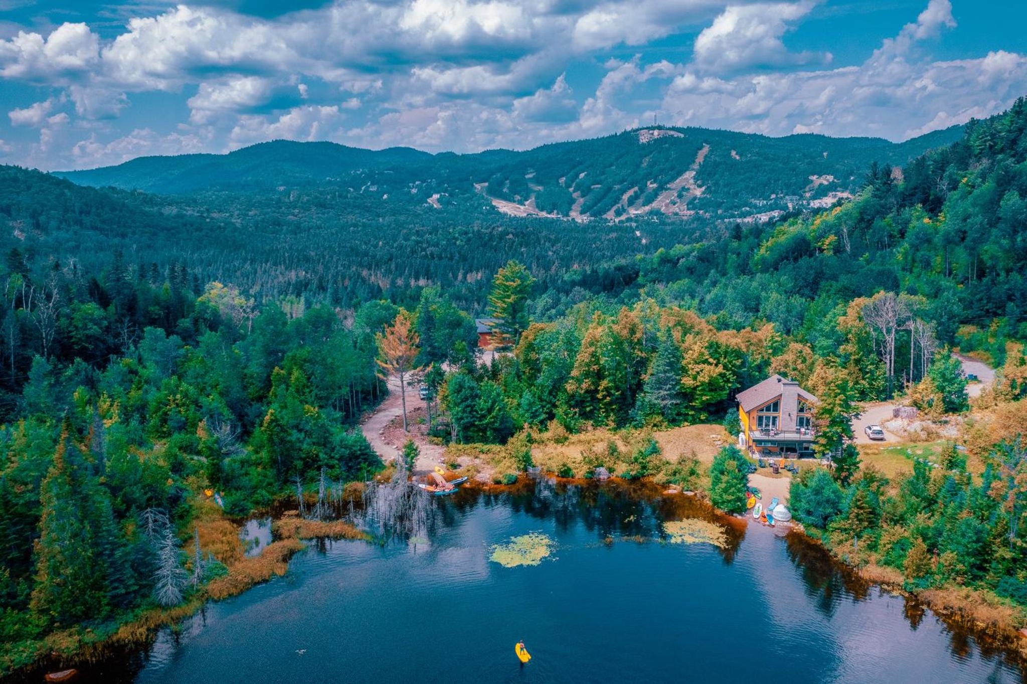 Lakefront Chalet with SPA and Private beach