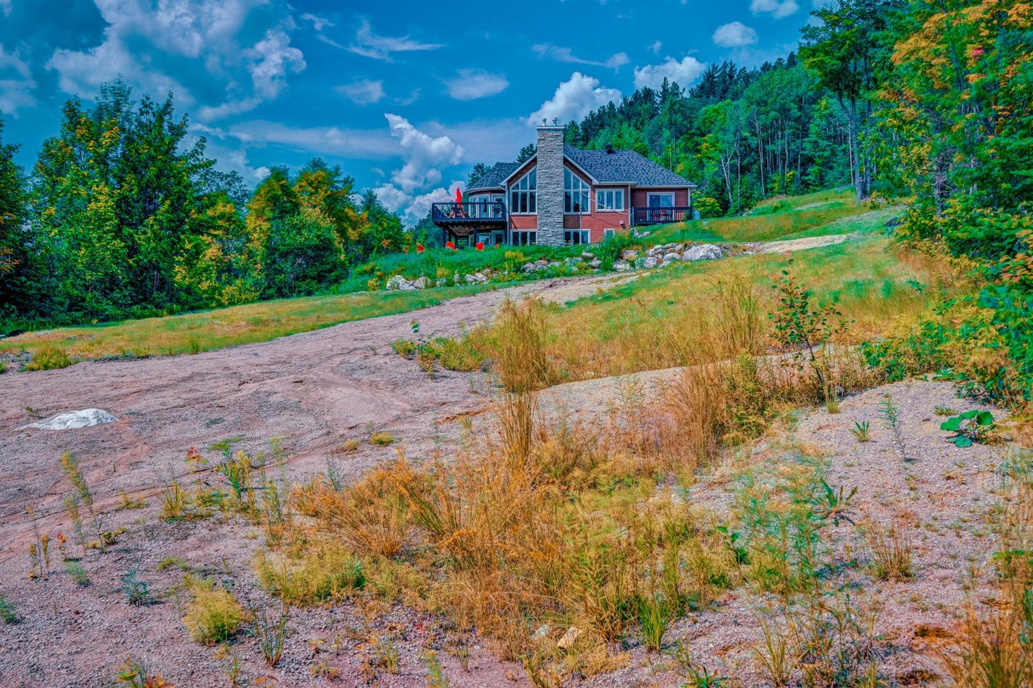 Lakefront Chalet with SPA and Private beach