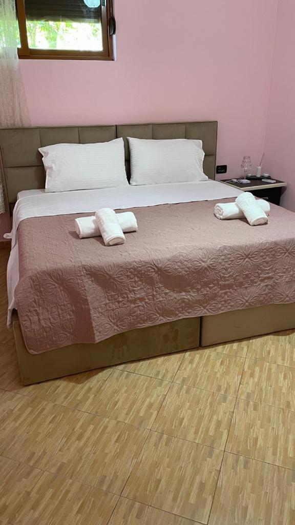Dogra Apartment In City Centre