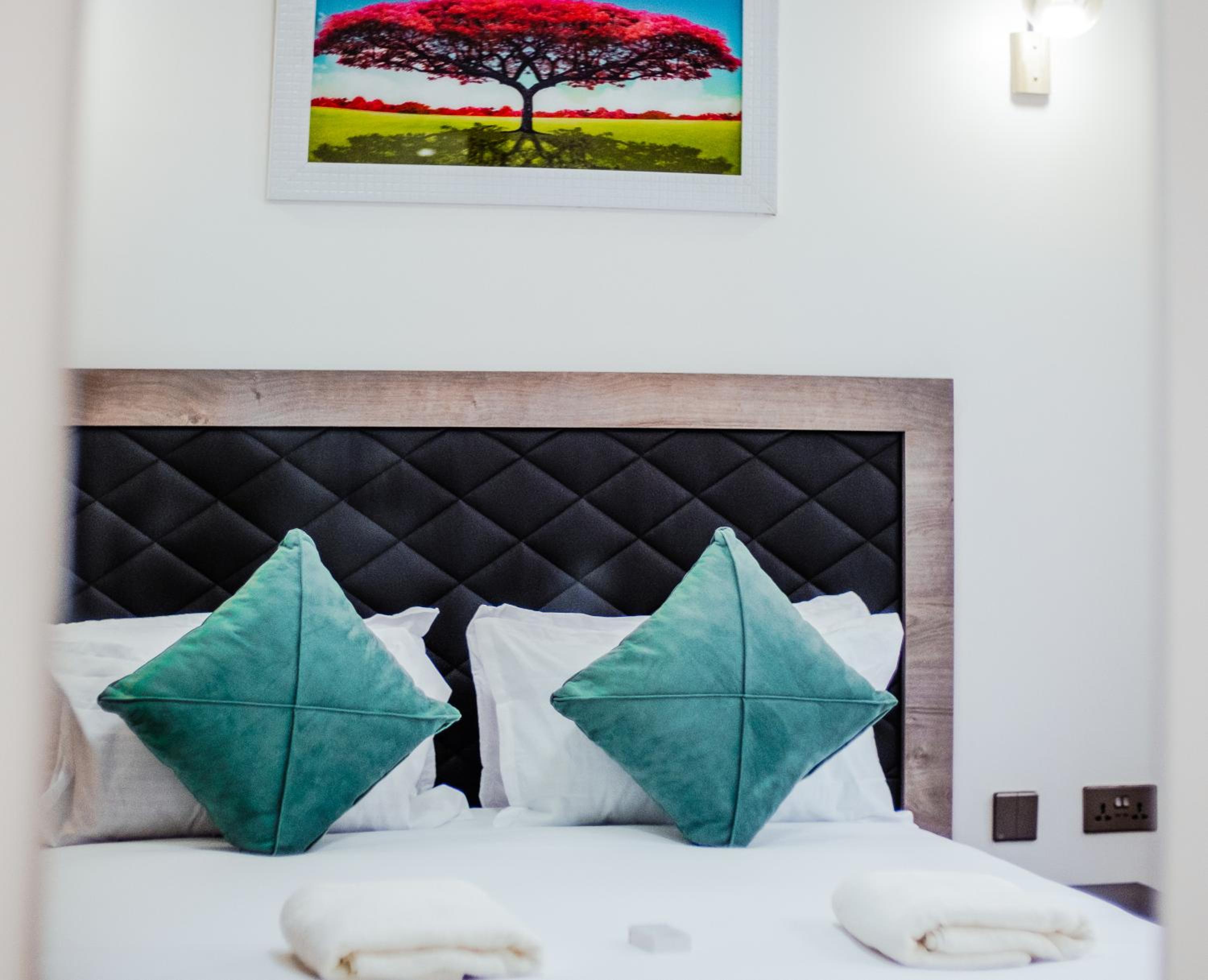 Masoor Homes by Edmor Suites view 4