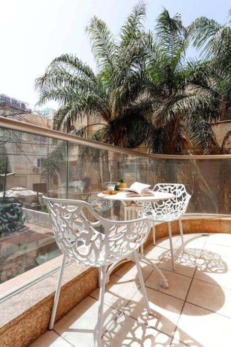 Breezhouse Mamad Yona Beach Penthouse Duplex