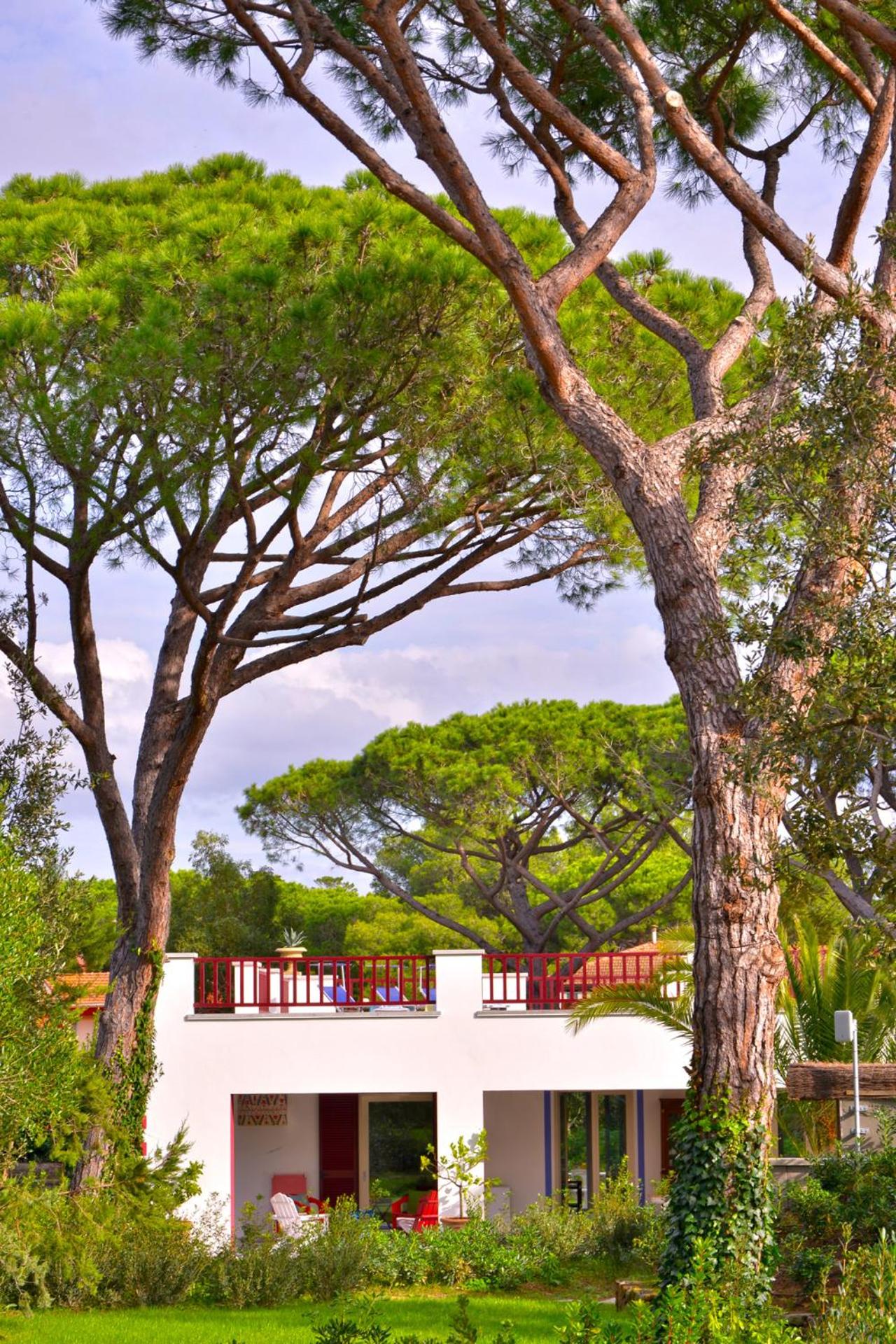Villa Pandora - Teloni view 4