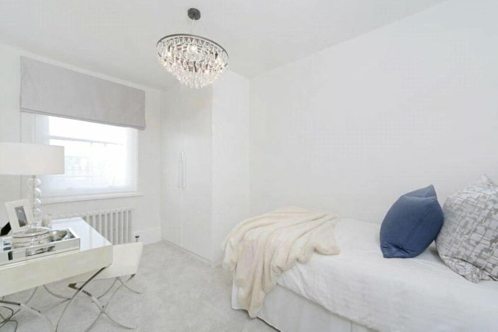 Park Street Mayfair Luxury Large 1155 SqFt Sleeps up to 6