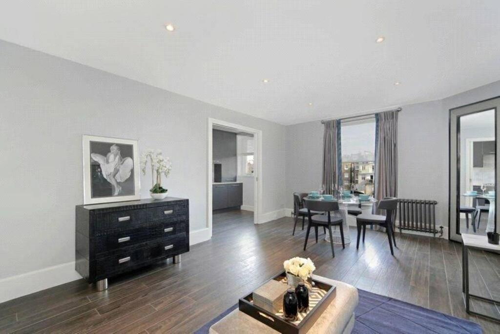 Park Street Mayfair Luxury Large 1155 SqFt Sleeps up to 6
