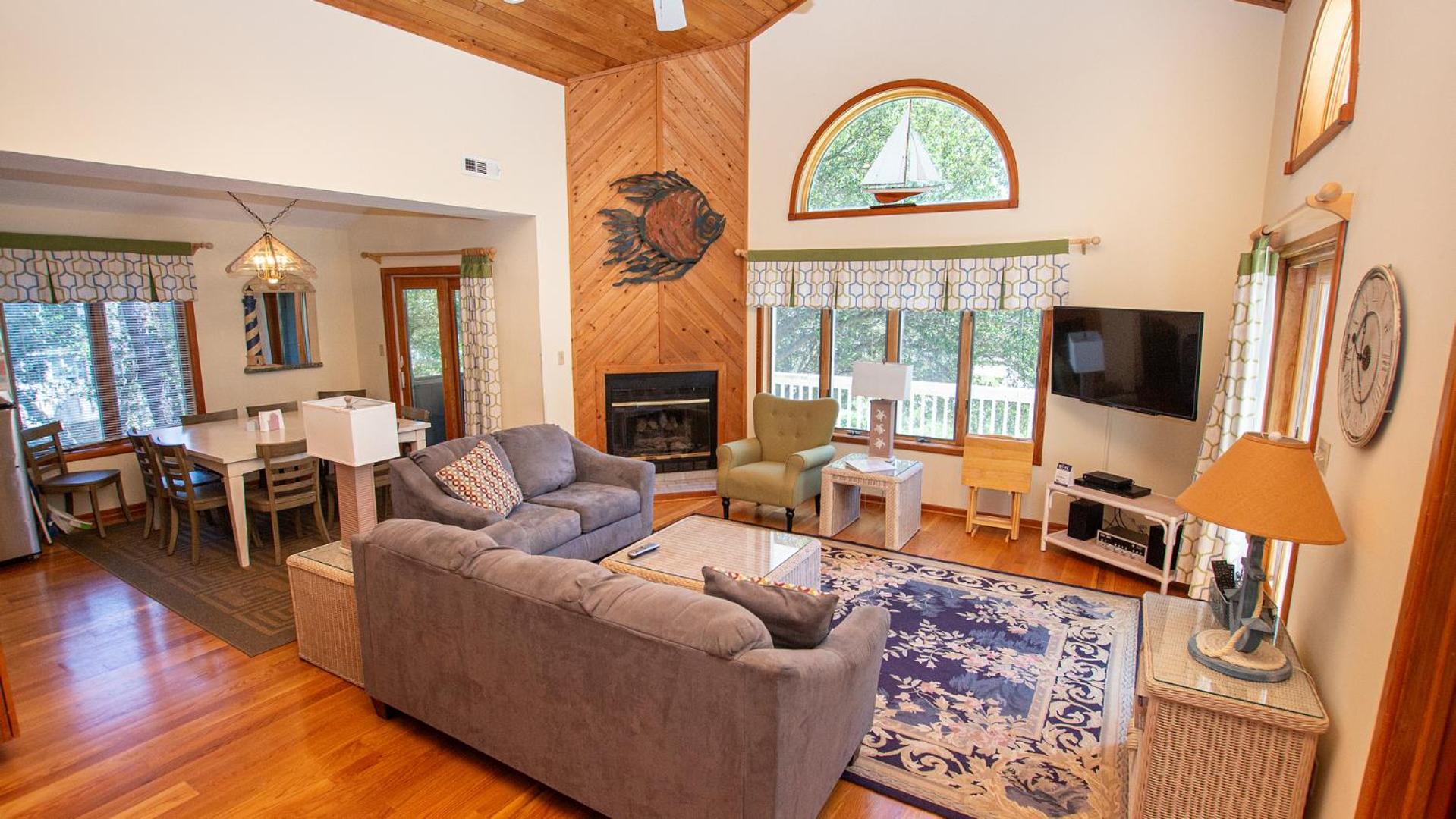 721, Family, Friends and Fun- Oceanside, Pool Table, Community Pools, Community Amenities view 3