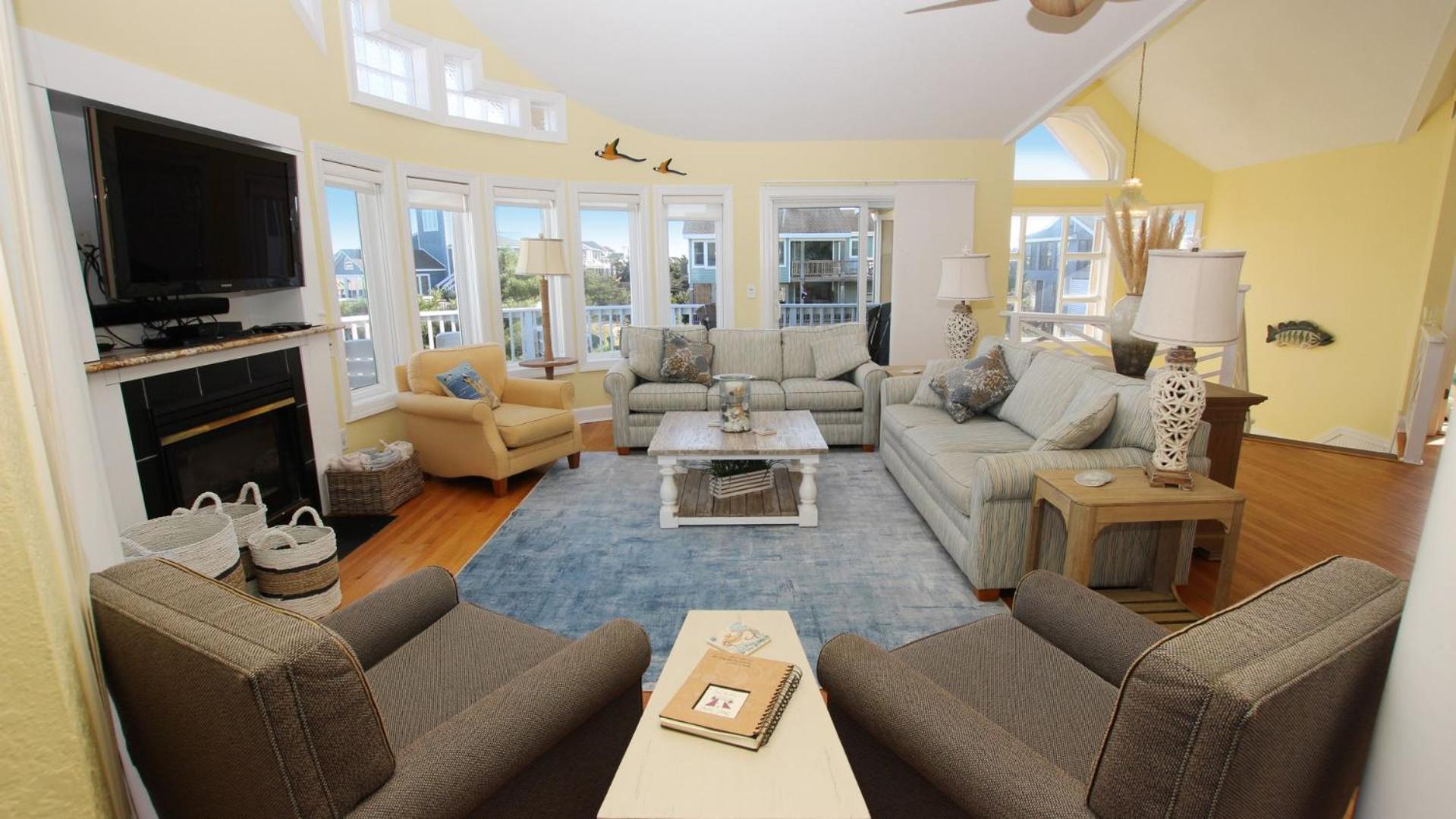 Oceanside, Ocean Views, Hot Tub, Close to Beach Access, 743, Golden Days view 3