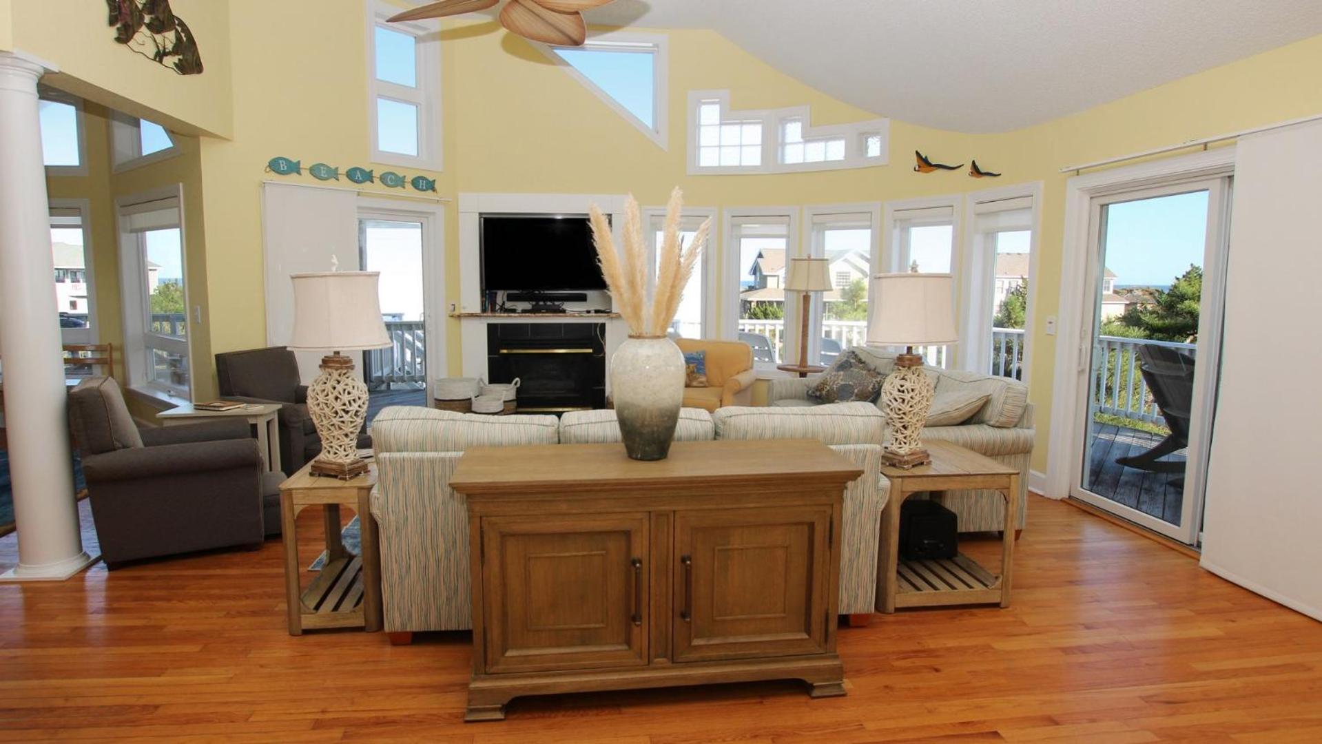 Oceanside, Ocean Views, Hot Tub, Close to Beach Access, 743, Golden Days view 5