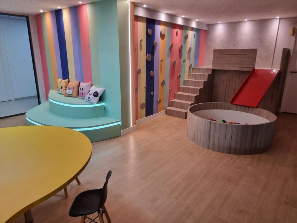 Sunny Hall Acqua com piscina privativa