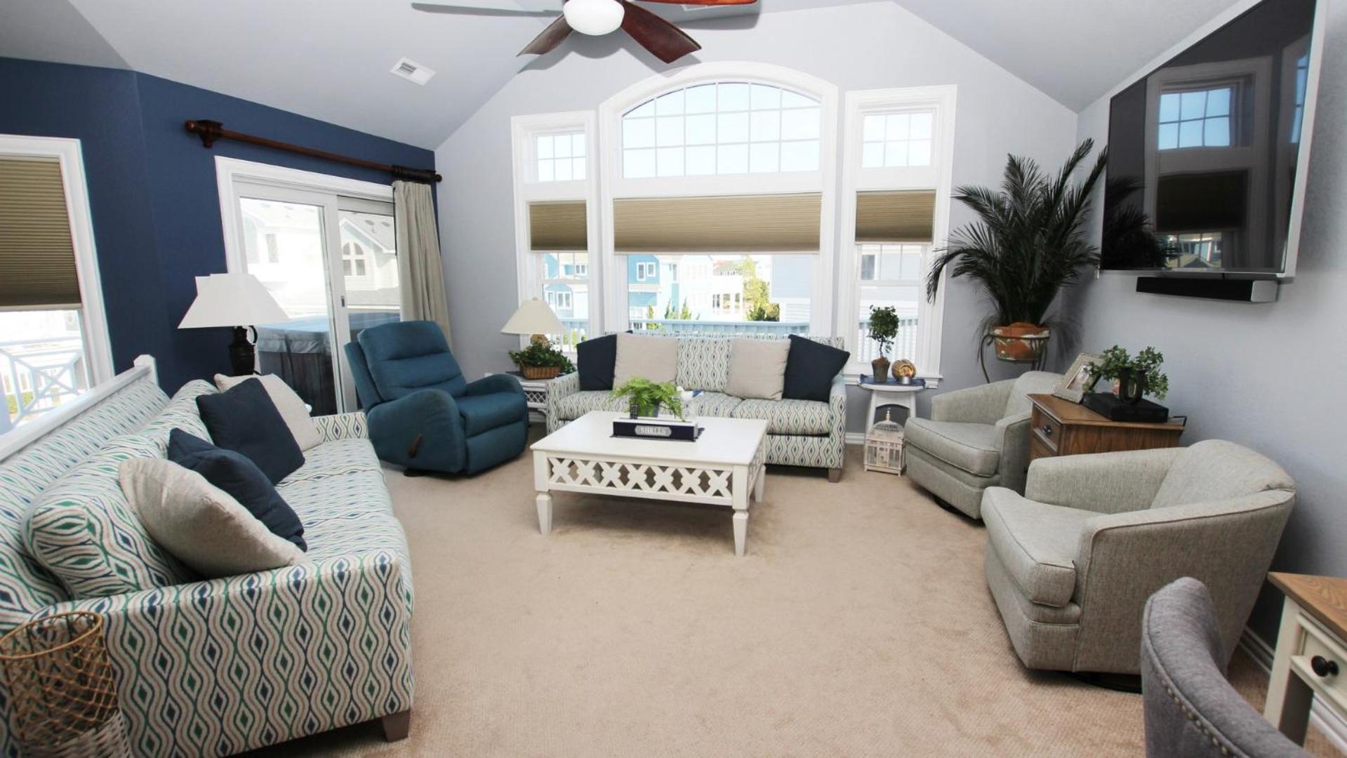 Oceanside, Hot Tub, Dogs Welcome, Community Pool, BU13B, Tropical Dreams B view 4