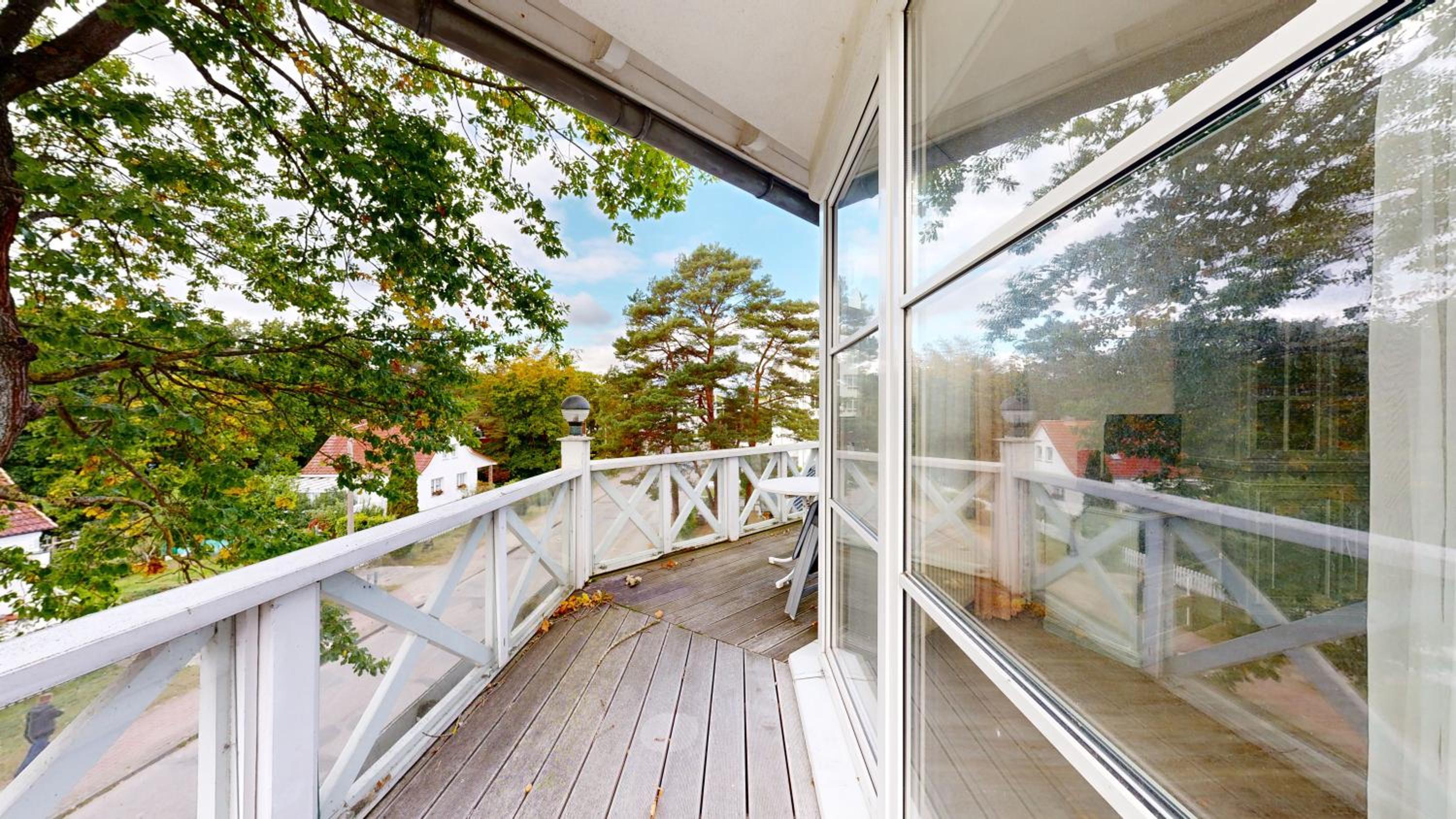 FeWo direkt am Strand , mit Balkon und seitlichem Meerblick, Haus Strelasund, Binz