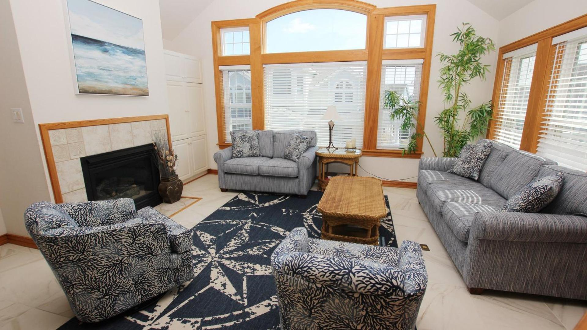 Oceanside, Hot Tub, Close to Shopping, BU14, Green Grass and High Tides view 3