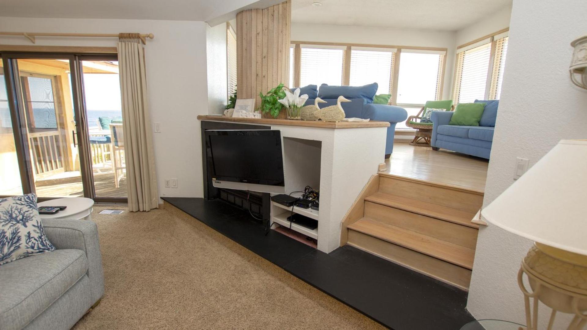 Oceanfront, Close to Beach Access, Ocean Views, Sun Decks, BS7, Bernices Dream view 5