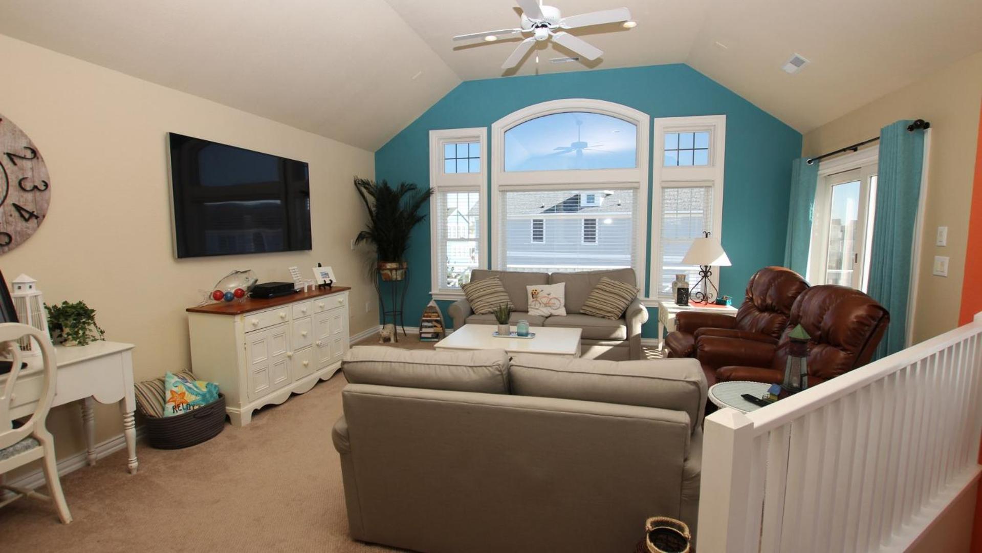Oceanside, Dogs Welcome, Hot Tub, Close to Shopping, BU13A, Tropical Dreams A view 3