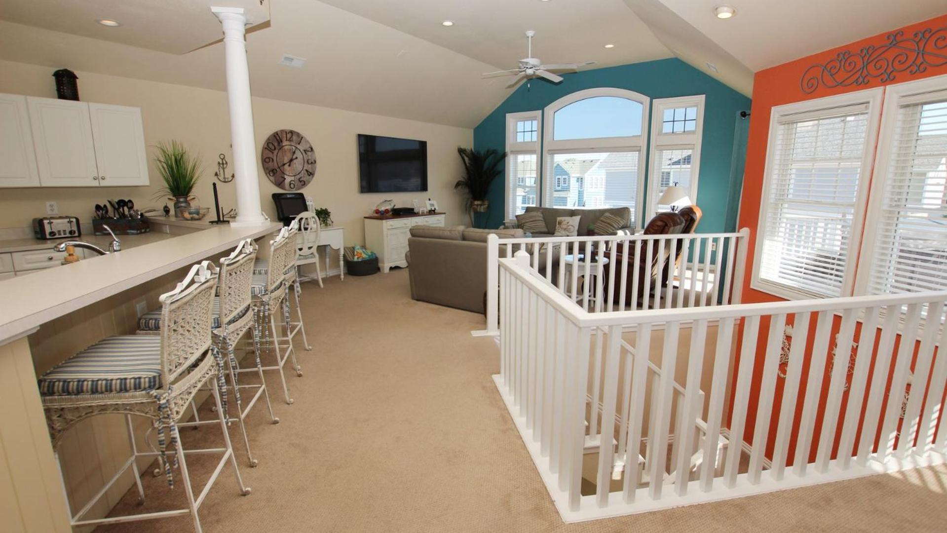 Oceanside, Dogs Welcome, Hot Tub, Close to Shopping, BU13A, Tropical Dreams A view 5