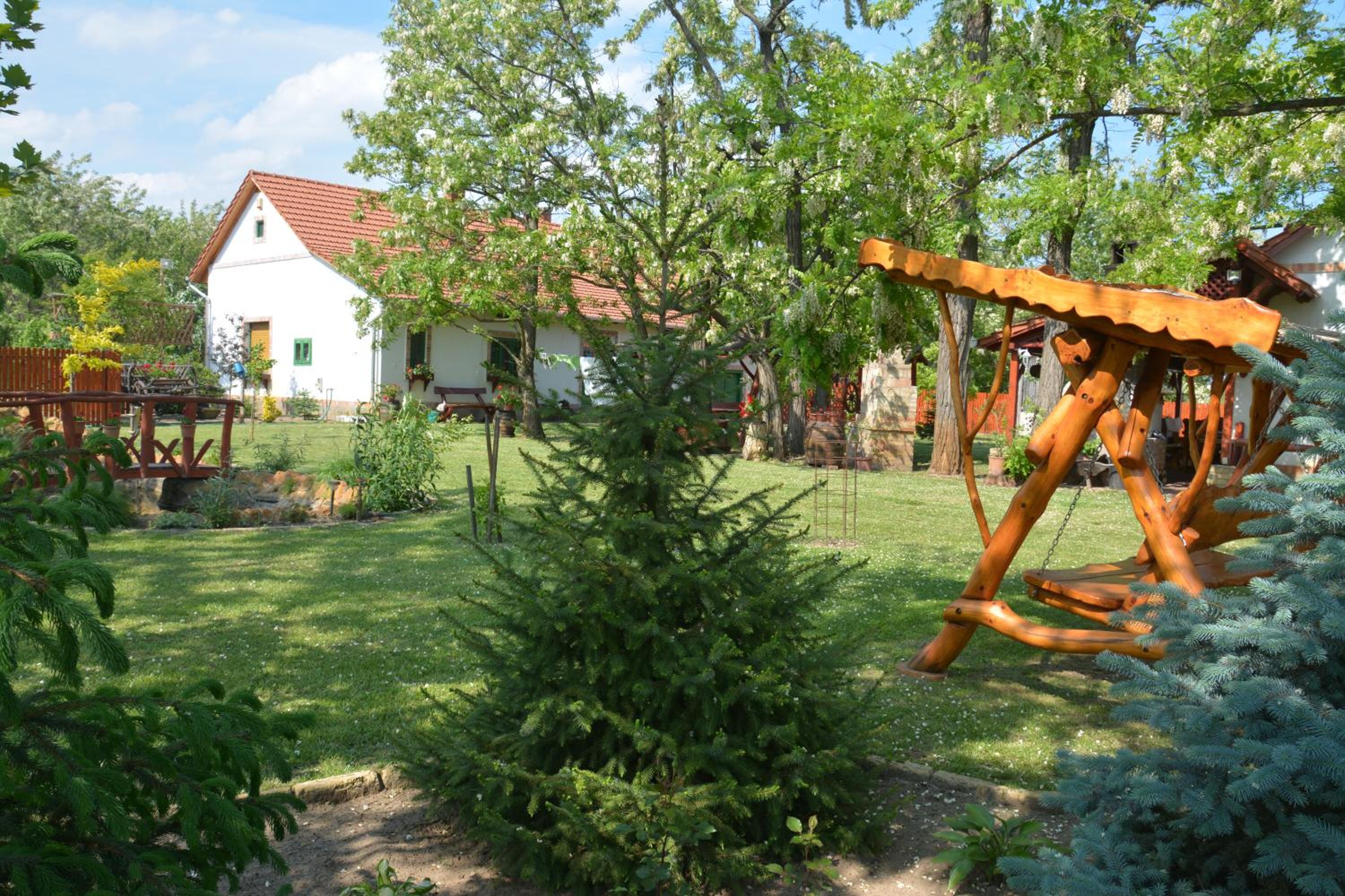 Photo 36