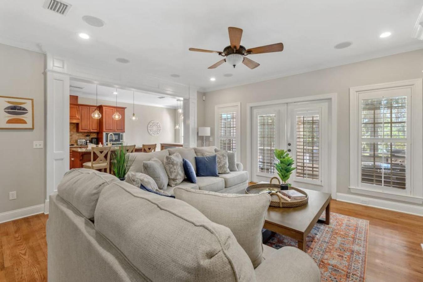 Serene Smart Home, Big Backyard, Family and Friends view 5