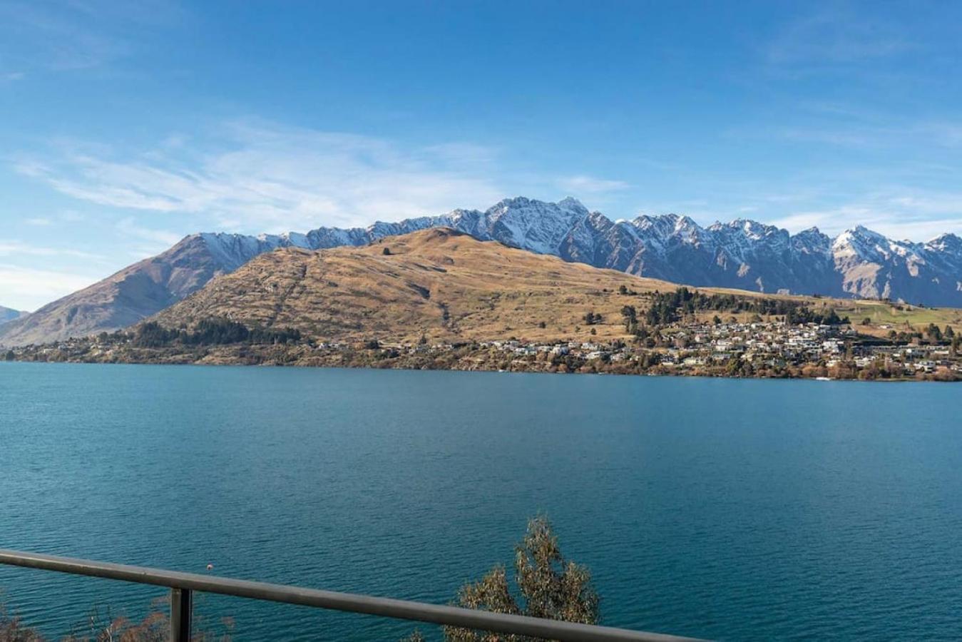 Absolute Lakeside