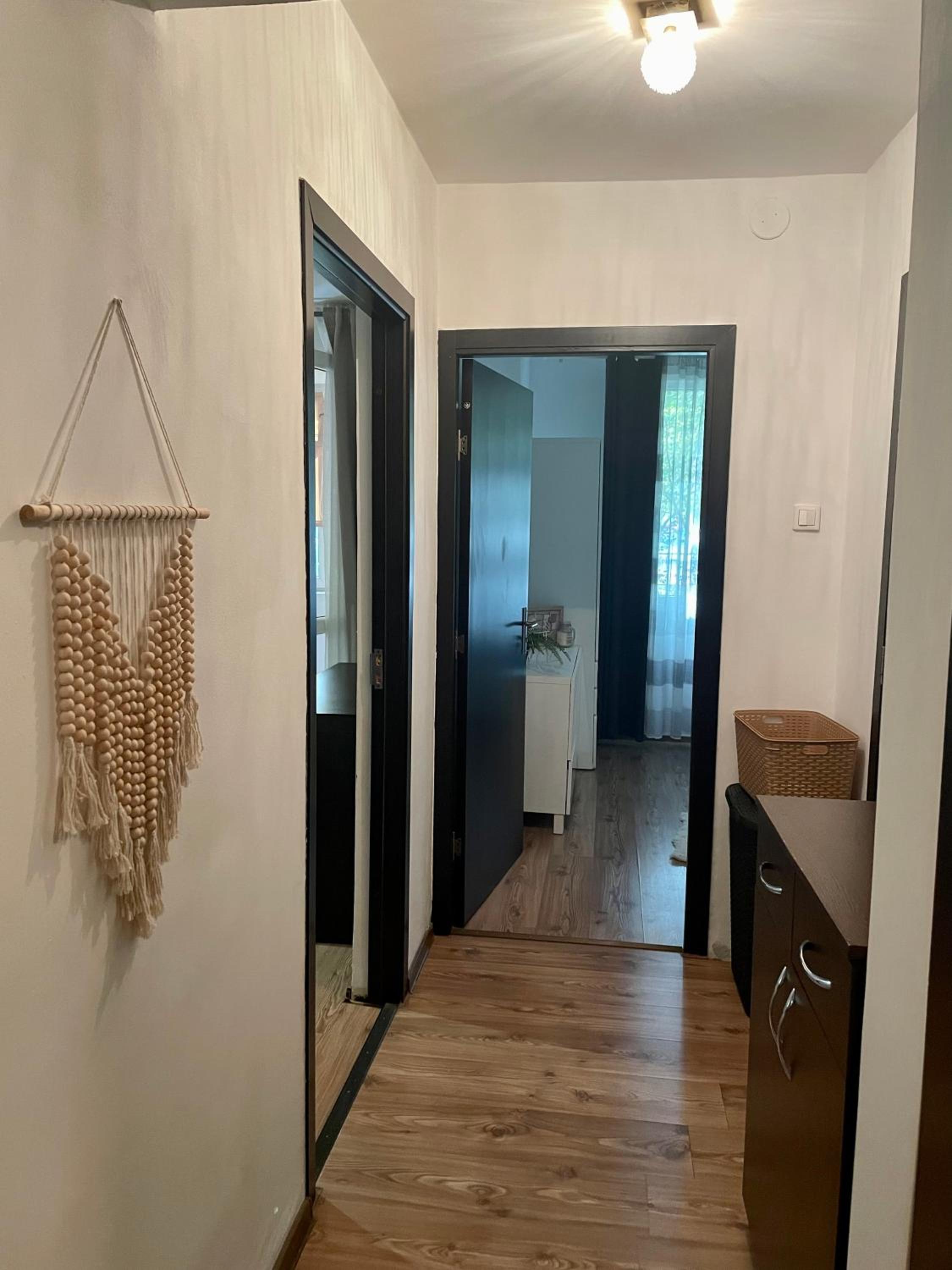 Thias Apartment -parter, langa spitalul Marie Curie