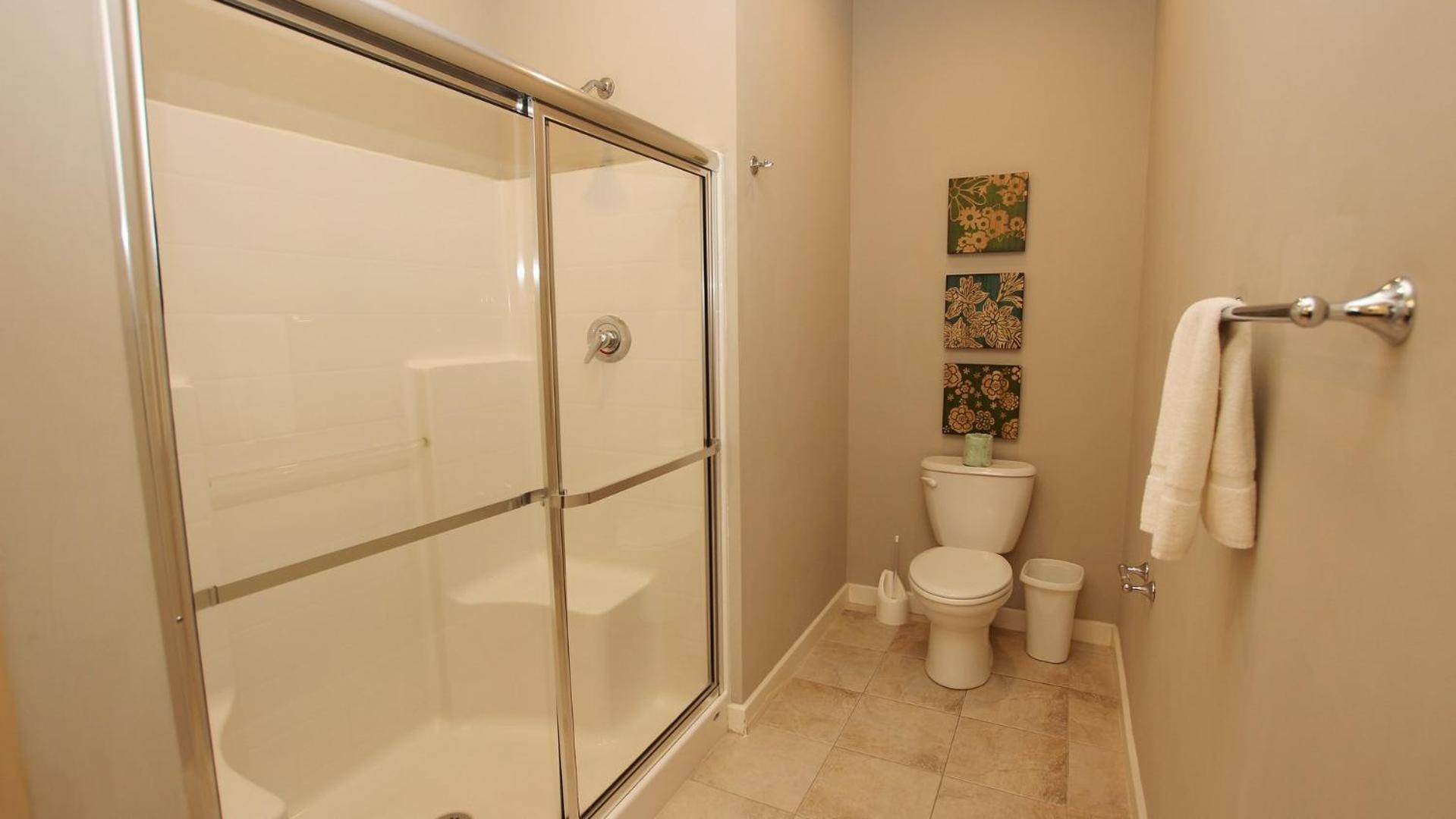 Oceanside, 4 Bedrooms, Yard, Hot Tub, Community Pool, CB39, Sandy Toes
