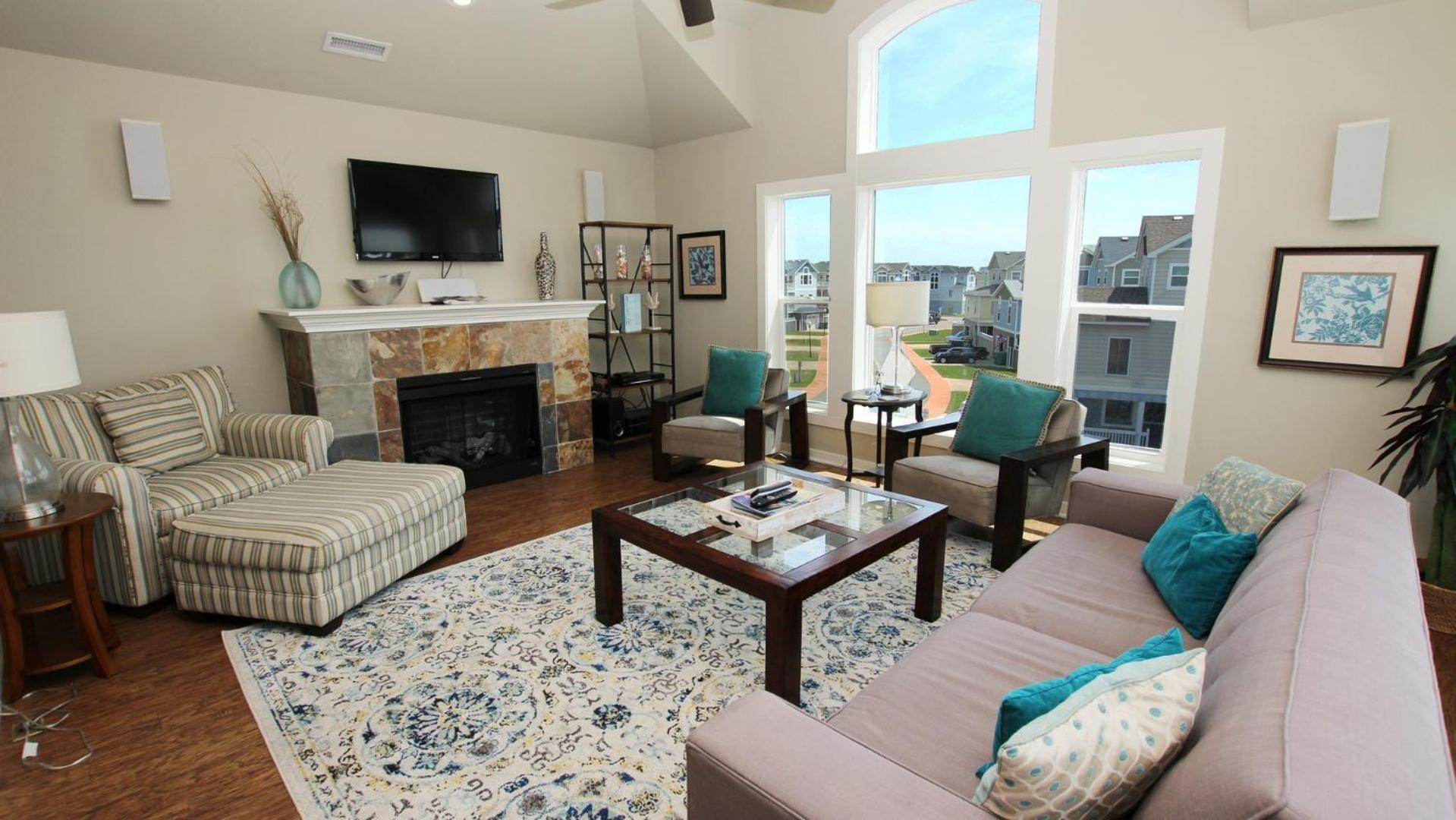 Moms Dream- Oceanside, Comm Pool, Hot Tub, Yard, CB10, Dads Mercedes