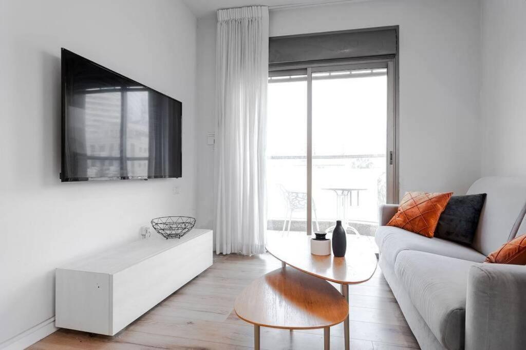 1Bedroom Suite Yona Hotel with shelter
