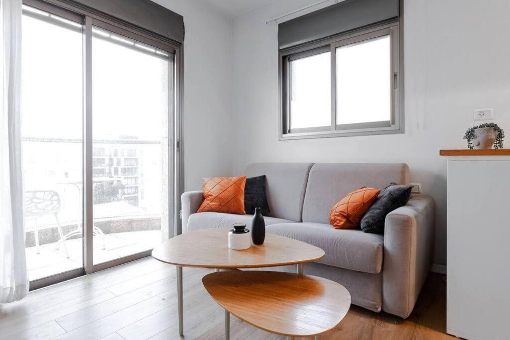 1Bedroom Suite Yona Hotel with shelter