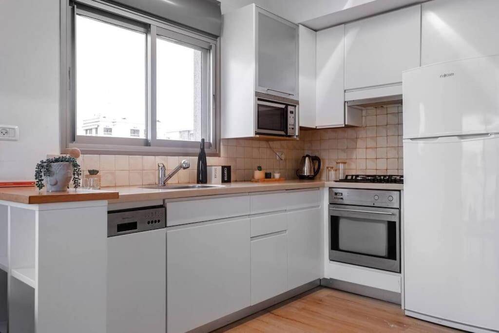 1Bedroom Suite Yona Hotel with shelter