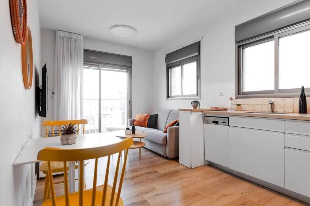 1Bedroom Suite Yona Hotel with shelter