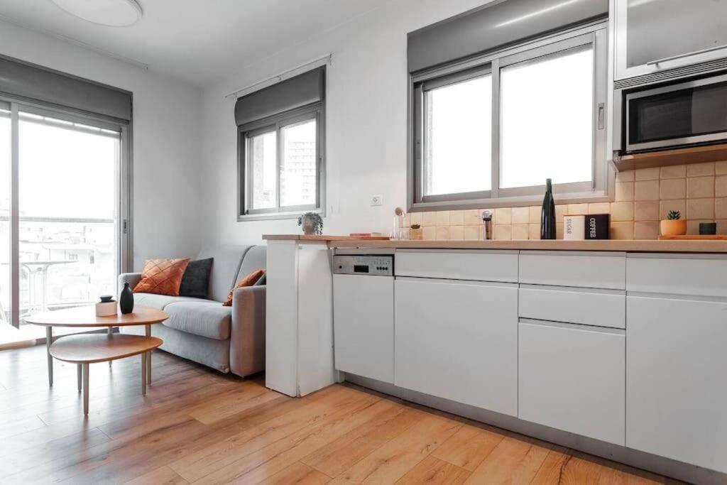 1Bedroom Suite Yona Hotel with shelter