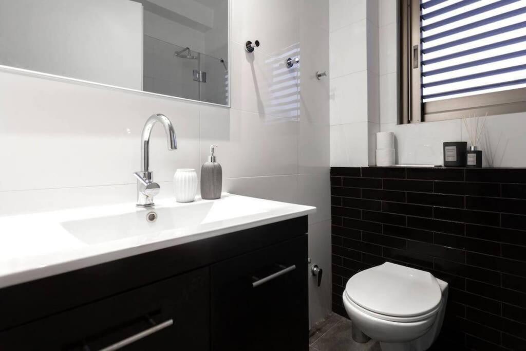 1Bedroom Suite Yona Hotel with shelter