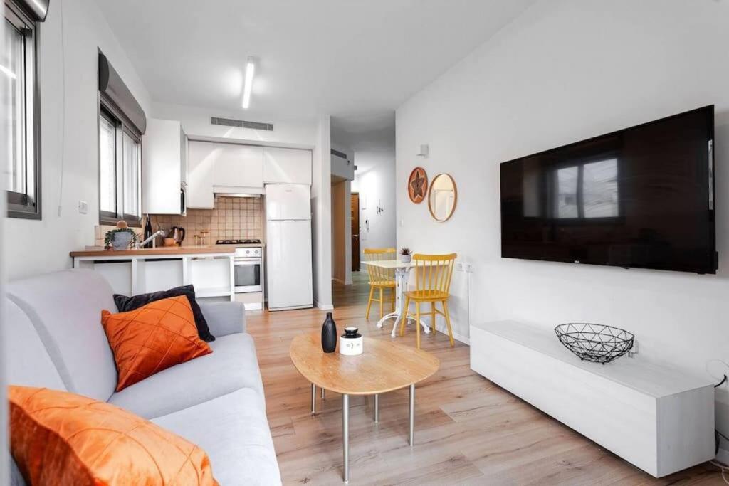1Bedroom Suite Yona Hotel with shelter