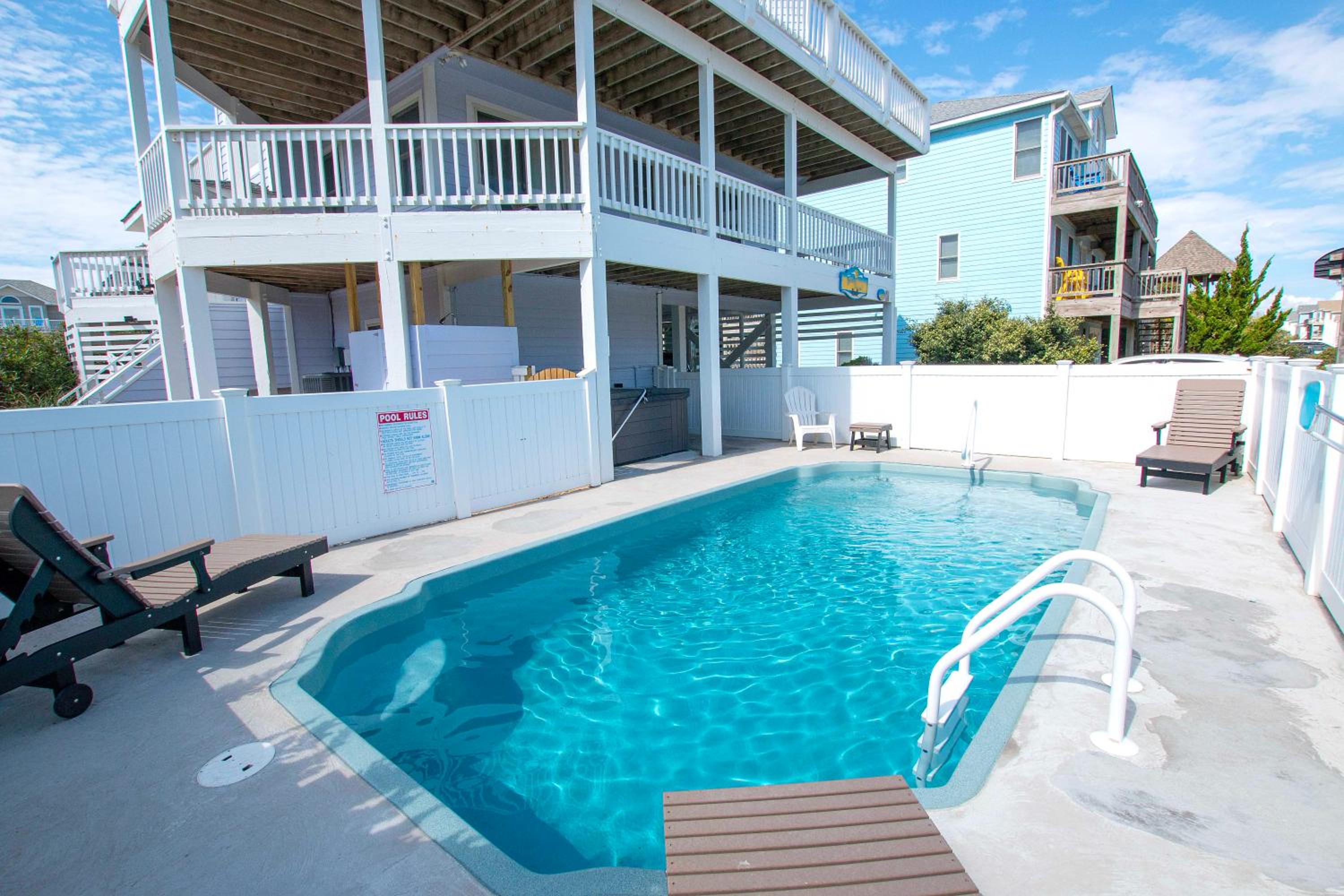 Semi-Oceanfront, Close to beach, Private Pool, Hot Tub, CP22, Beach, Please view 4