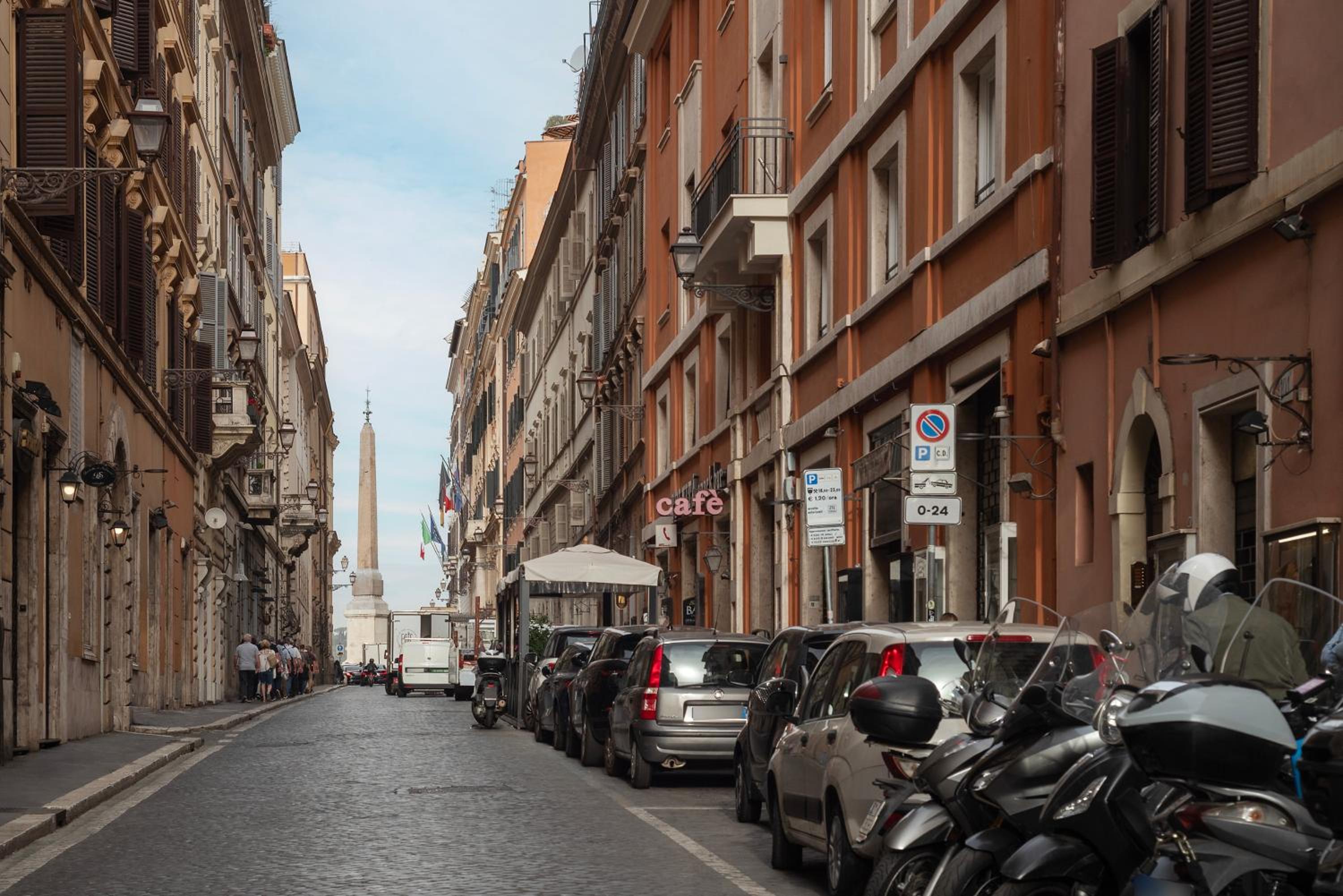 GuestHost - Piazza di Spagna Classy Apartment