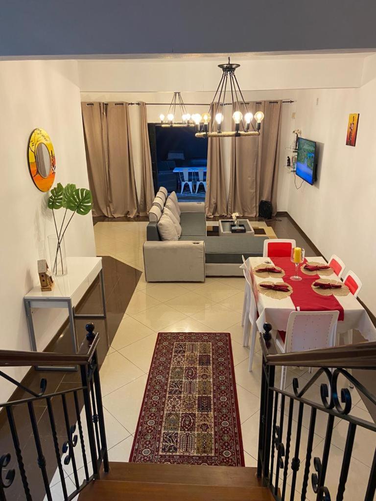 Serenity northen 5-beds villa with private pool view 4