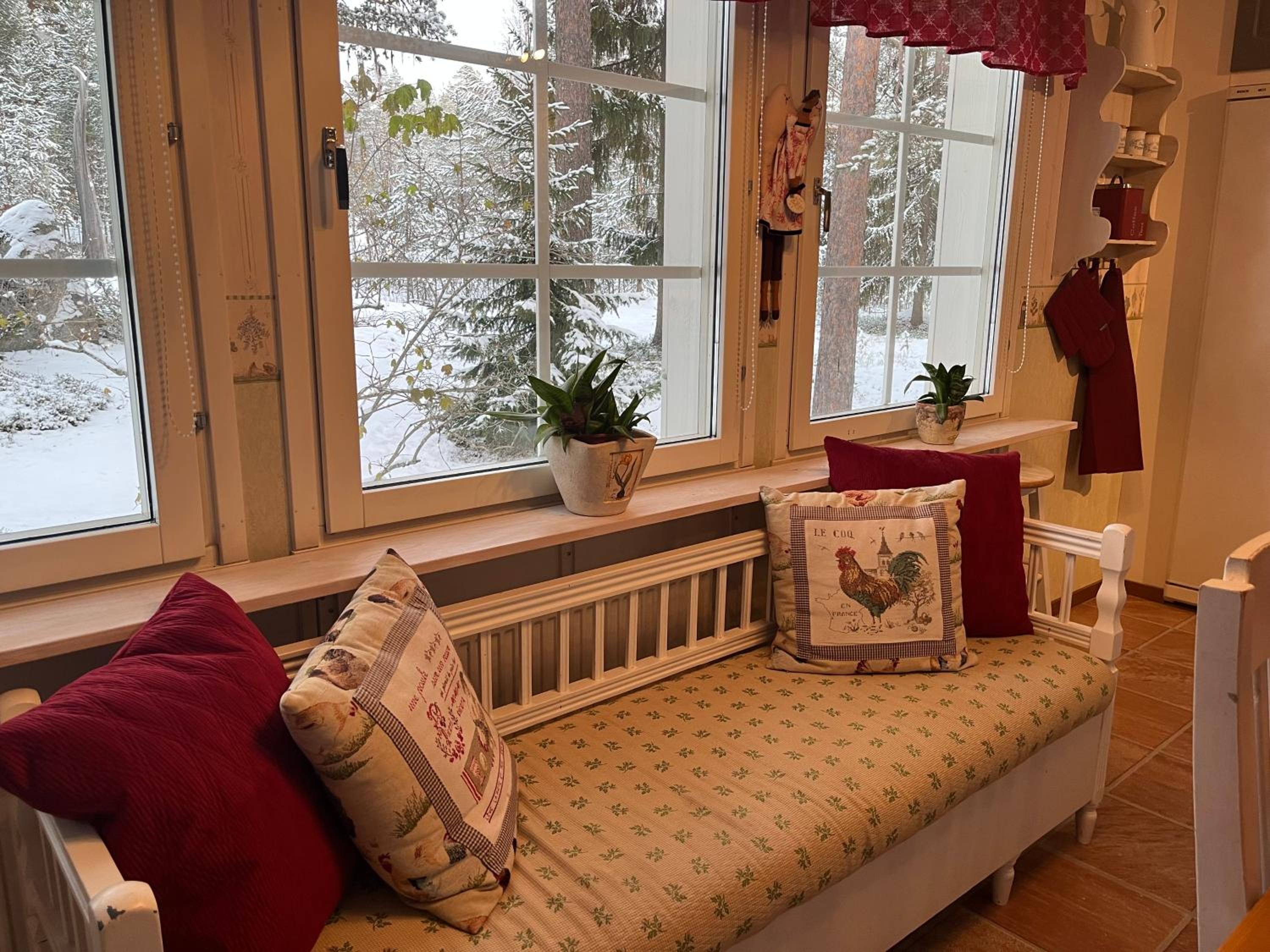 Cozy house close to SantaVillage