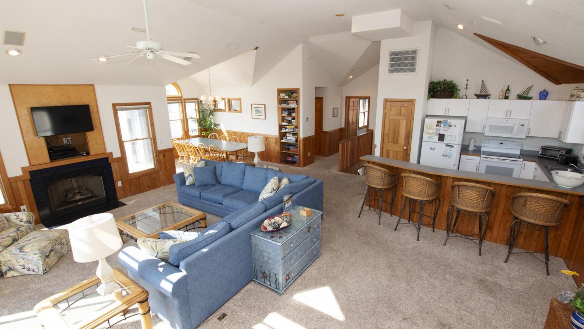 Oceanside, Hot Tub, Close to beach, Community Pool, CP5, Easy Breezes view 2