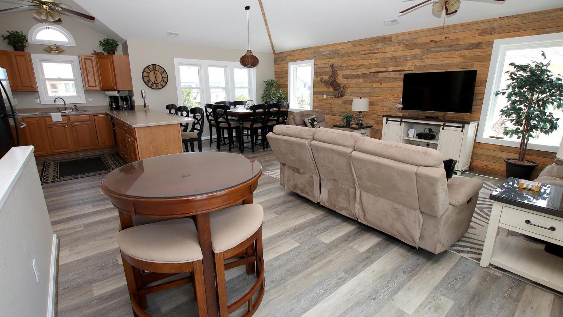 Oceanside, Private Pool, Hot Tub, 410 ft to Beach Access! CP8, Moore Fun, Less Work view 4