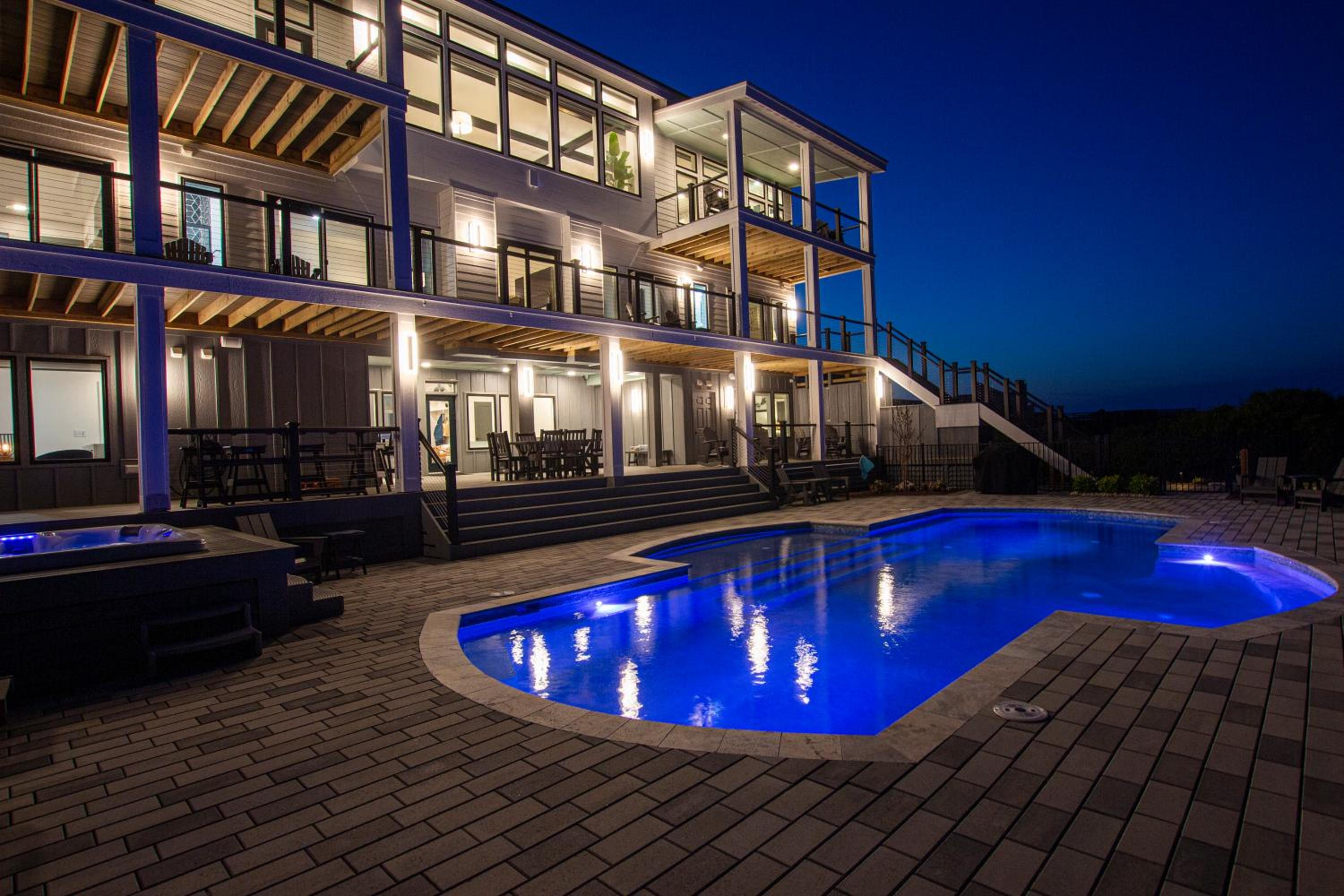 OCEANFRONT, Ocean Views, ELEV, Private Pool, Poolside Bar, DB4, True at First Light view 2