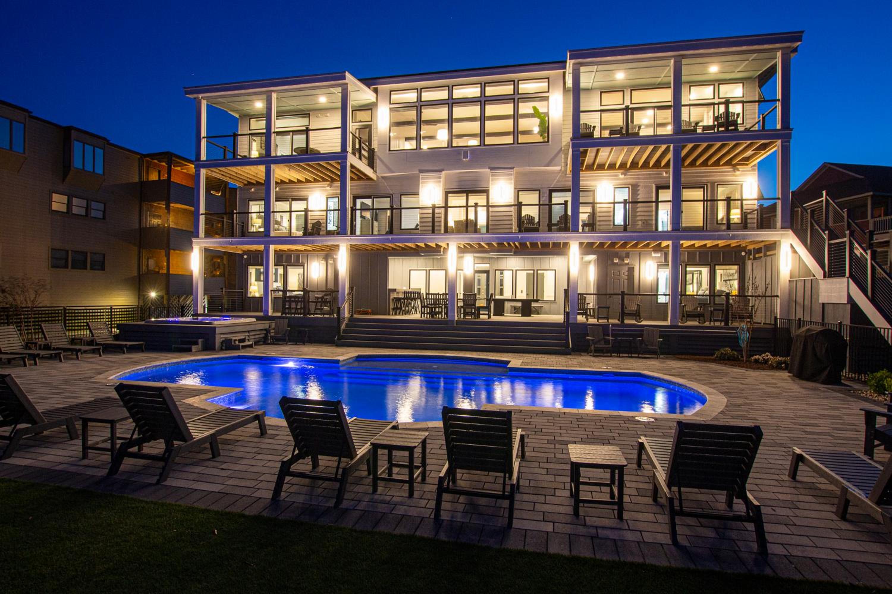 OCEANFRONT, Ocean Views, ELEV, Private Pool, Poolside Bar, DB4, True at First Light view 4