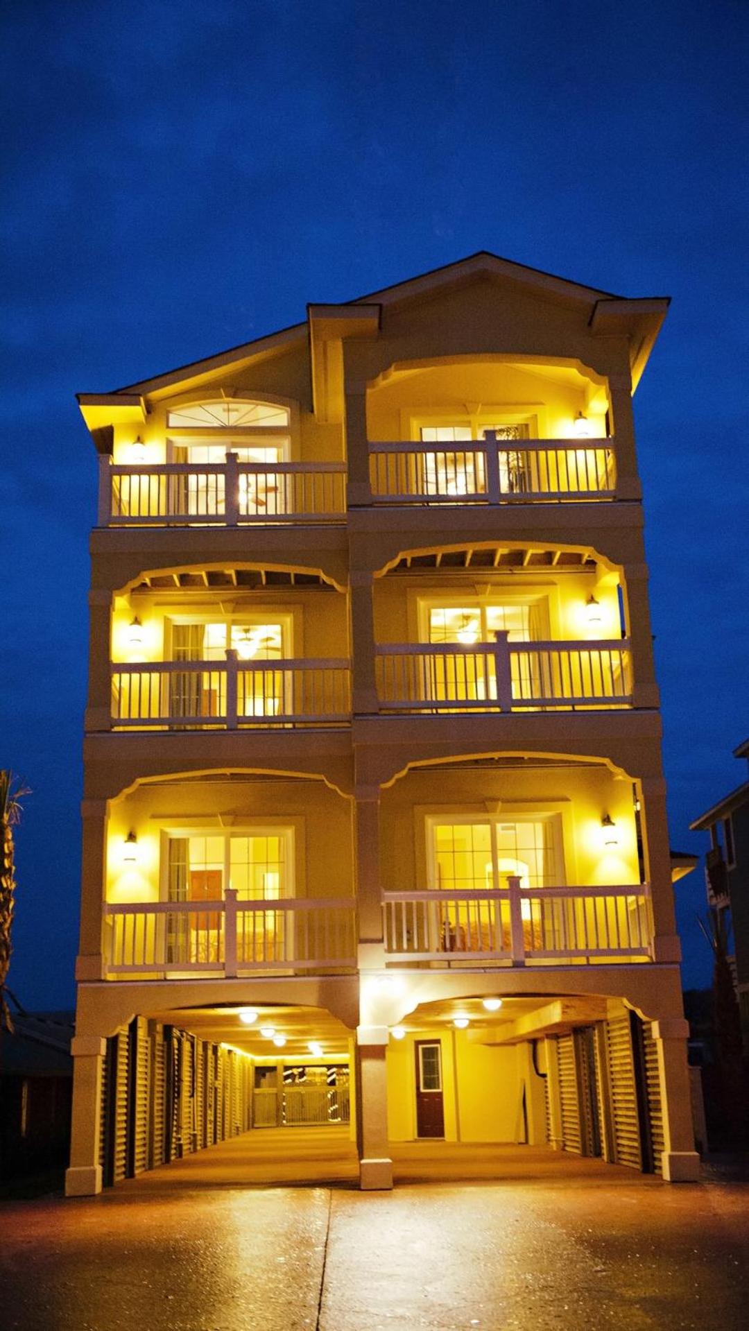 OCEANFRONT, 18 BRs, ELEV, Theater, Rec Room, Poolside Bar, Luxury, EP204, Grande Ritz Carolina view 3
